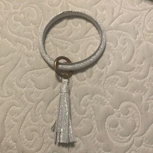 Key chain with tassell